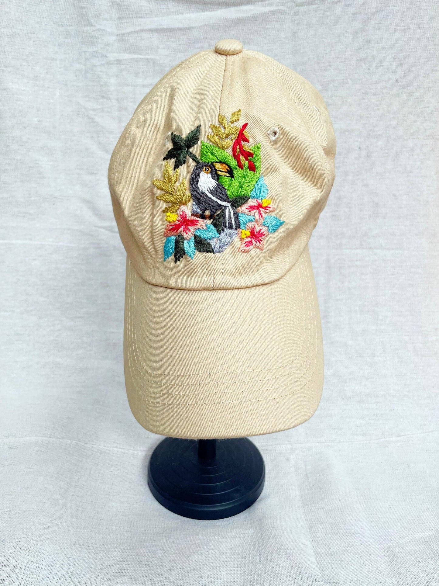 Floral Embroidered Cap, Baseball cap, Custom Embroidery Hat, Hand Embroidery Hat, Embroider Woman Cap, Personalize gifts, Gifts for Mom