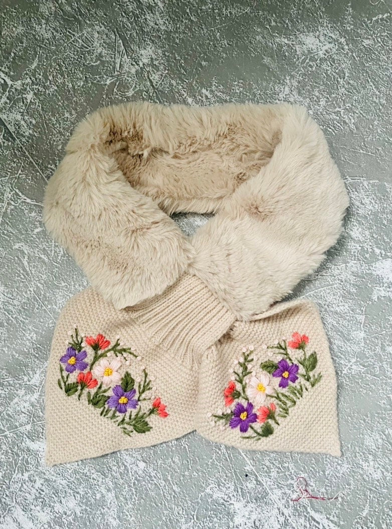 Custom Floral Beret Cap and Floral Winter Scarf, Warm Winter French Hat, Handmade Flower Hat and Scarf, Gifts for Her