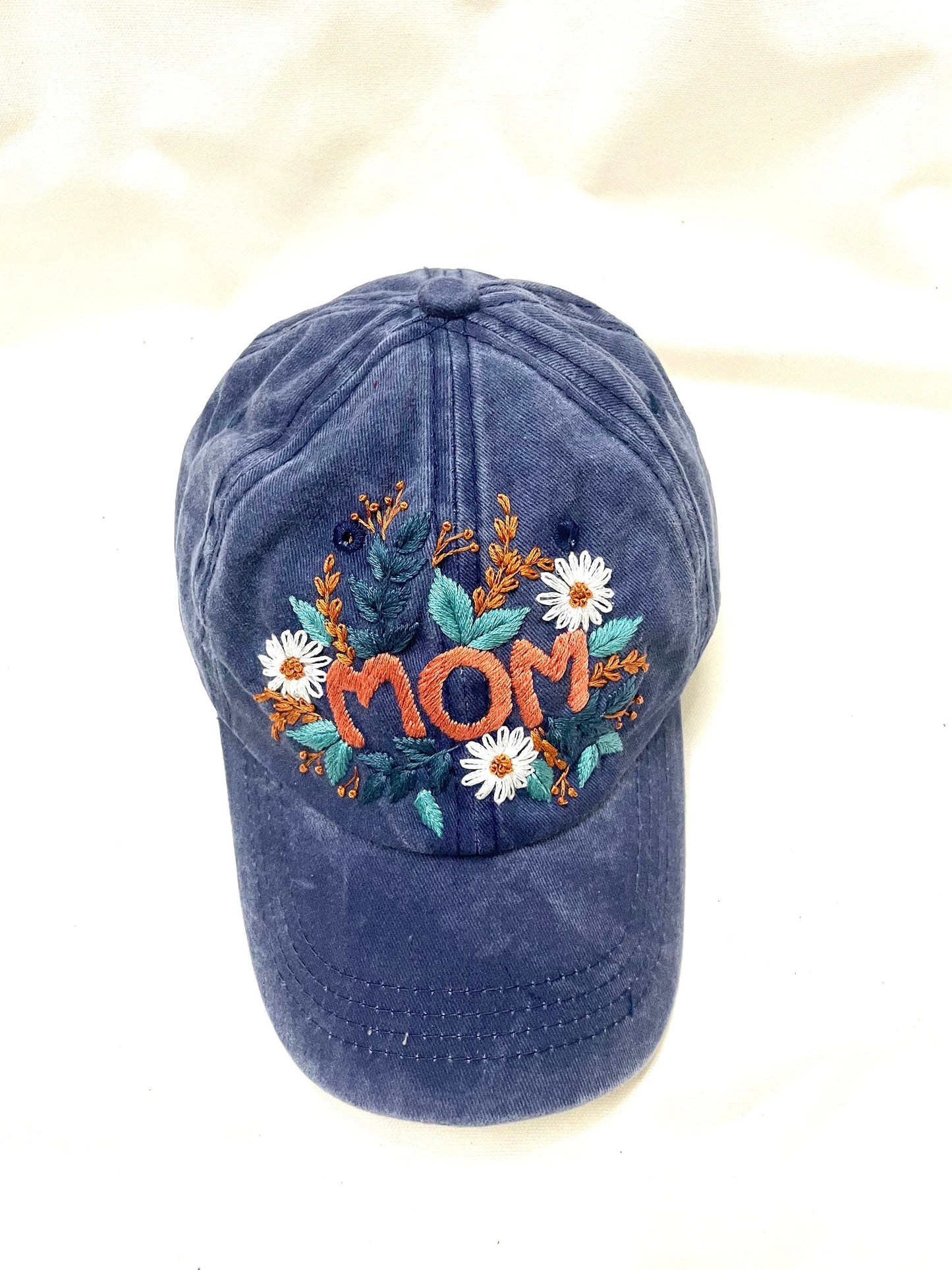 Mom letter Embroidered Cap, Custom Hat, Floral Mom Embroidery Baseball Cap, Personalized gifts, Gifts for Mom, Mother Day Gift