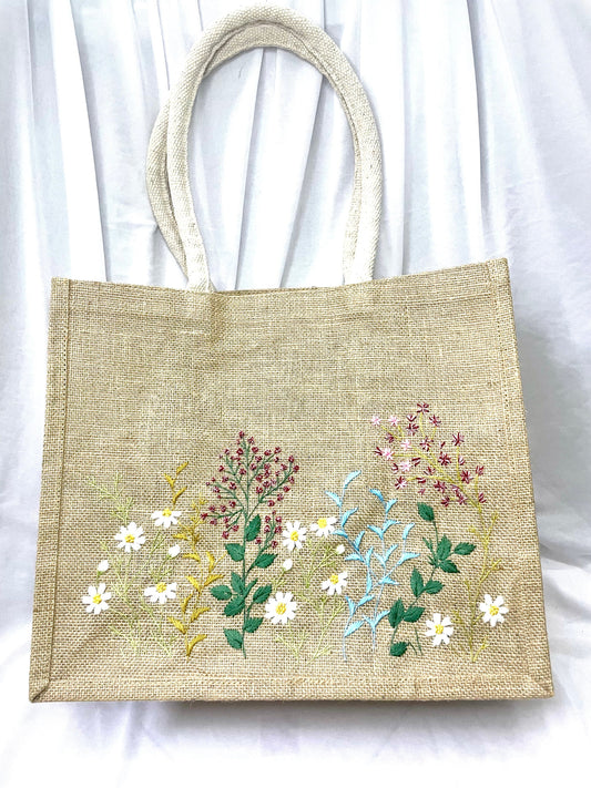 Embroidery jute tote bag | Embroidery Daisy jute tote bag |Embroidery Floral jute tote bag | gift for friend | gift for mom | gift for her