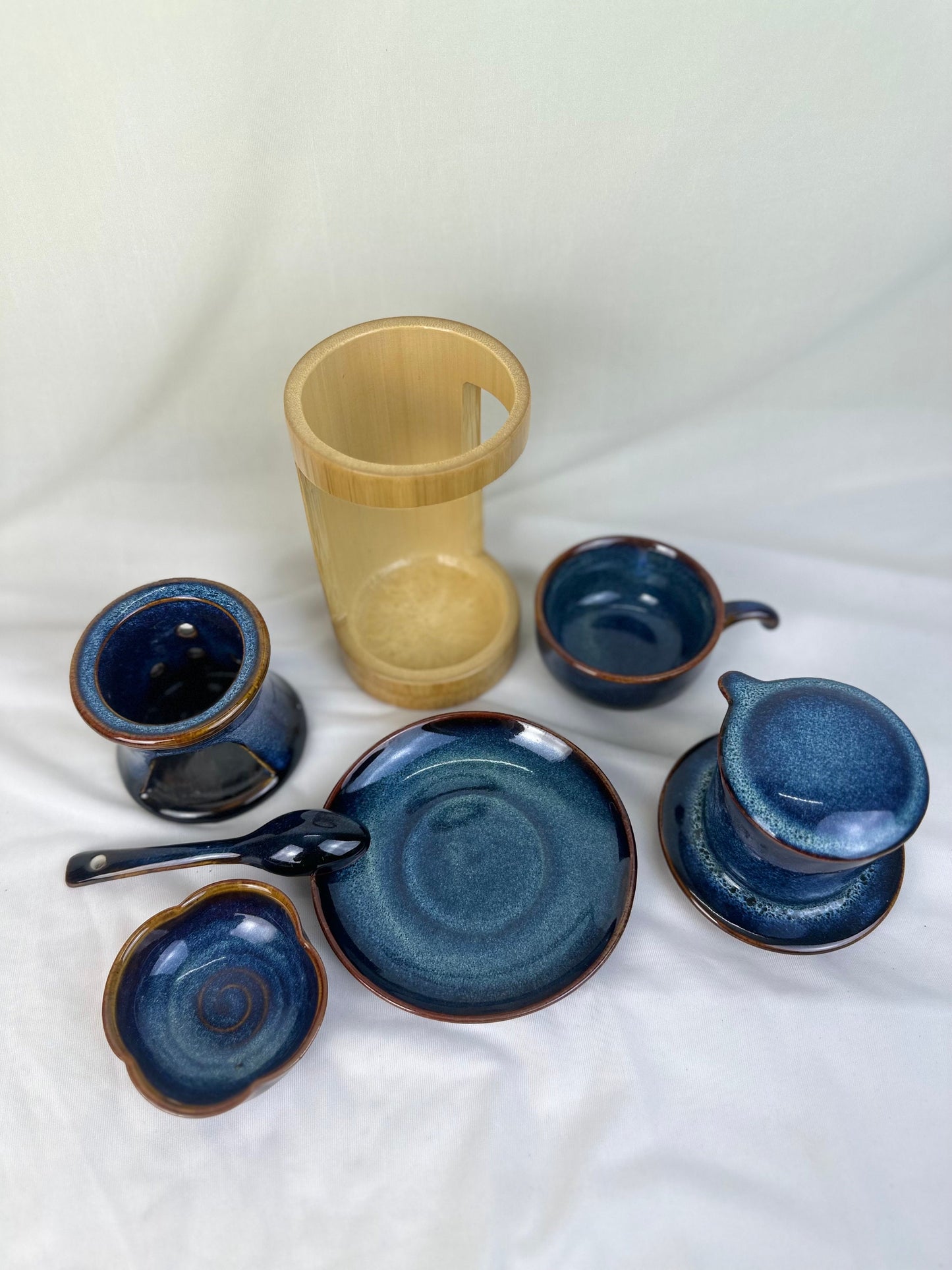 Fullset Ceramic Coffee Filter ,  Ceramic Coffee Dripper Pour Over Set / Ceramic Coffee Set with Mug, spoon and Bamboo frame