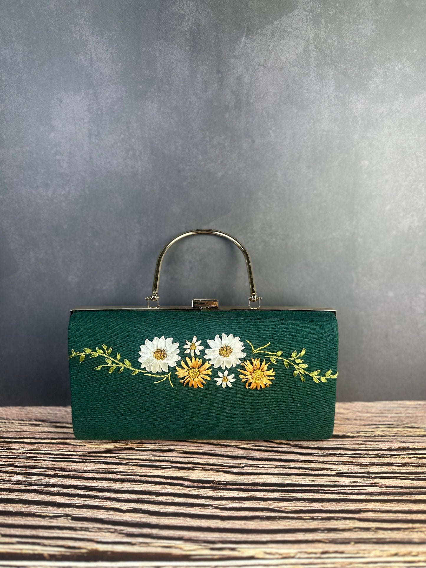 Personalize Ribbon Embroidery Frame Clutch | Clasp Frame Bag | Retro Clutch | Antique clasp clutch | Flowers embroidery Evening Bag, Vintage