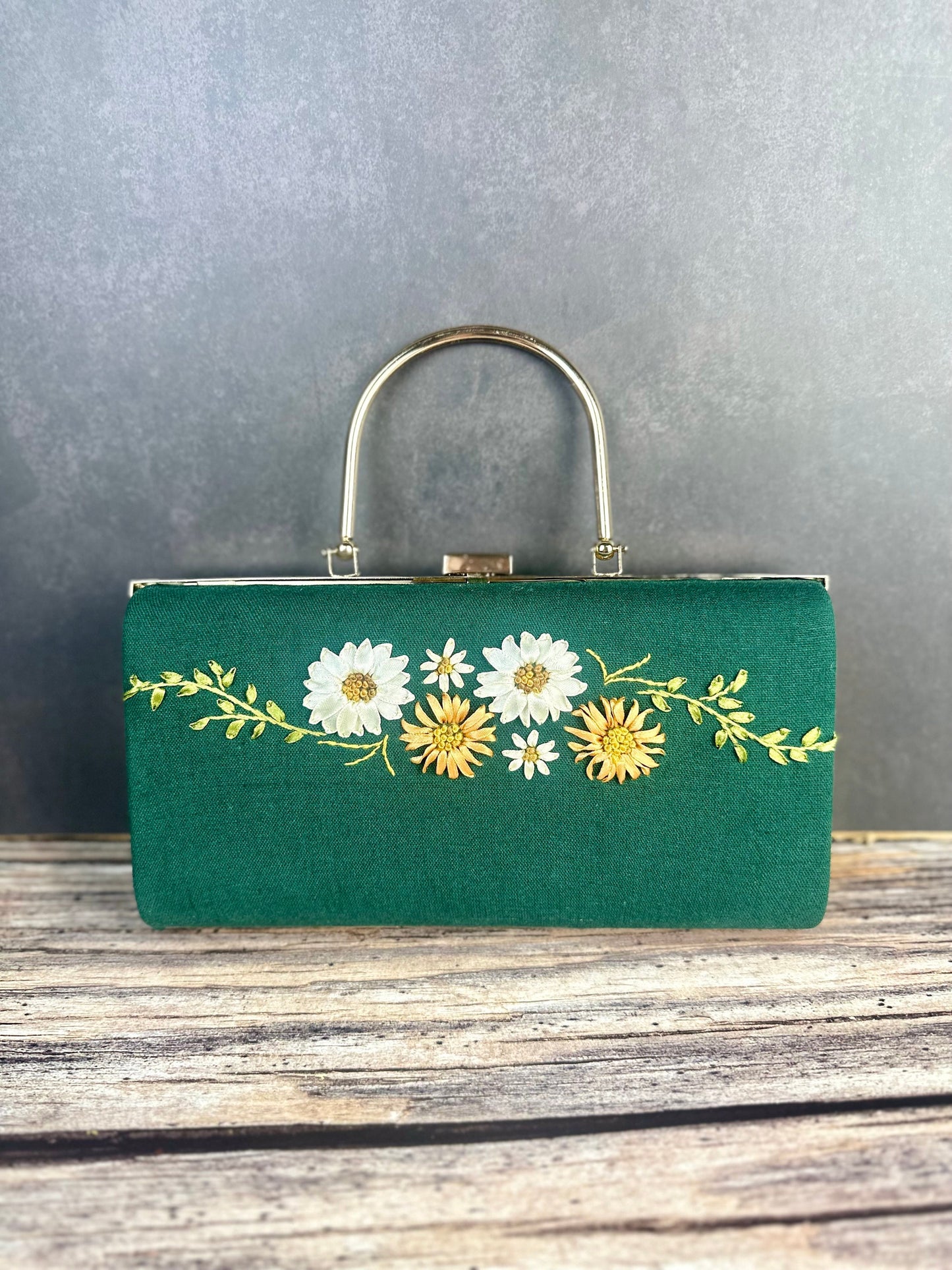 Personalize Ribbon Embroidery Frame Clutch | Clasp Frame Bag | Retro Clutch | Antique clasp clutch | Flowers embroidery Evening Bag, Vintage